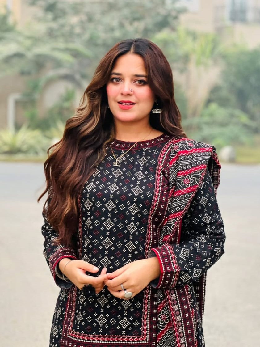 Digital Chunri 3-Piece Suit – Premium Poly Lawn
