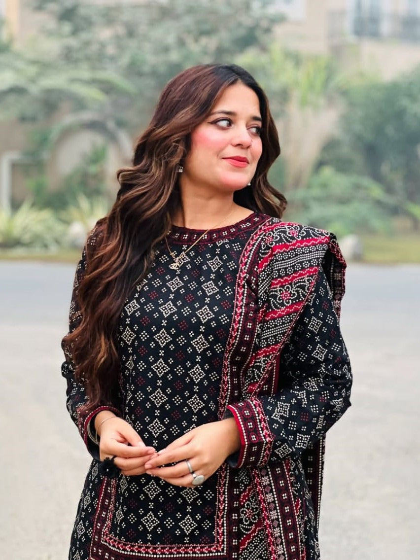 Digital Chunri 3-Piece Suit – Premium Poly Lawn