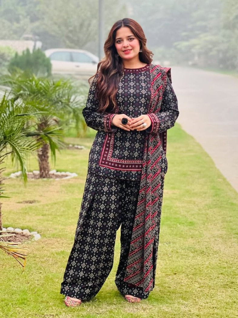 Digital Chunri 3-Piece Suit – Premium Poly Lawn
